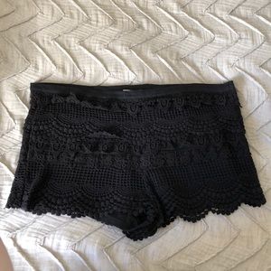 Pins and Needles Urban Outfitters crochet shorts